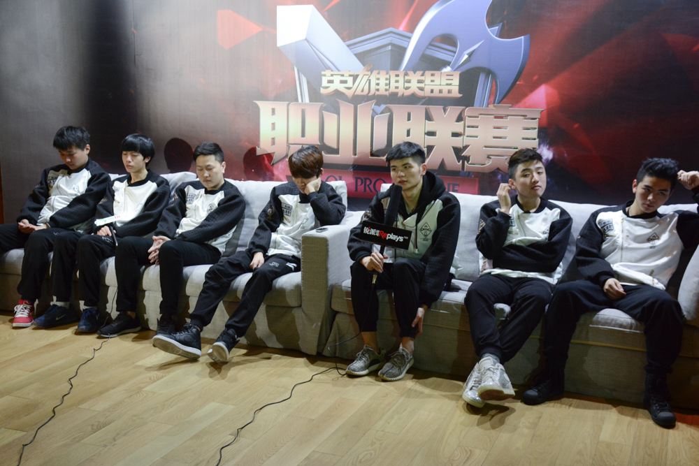 OMG赛后群访：LGD状态低迷是因为心态