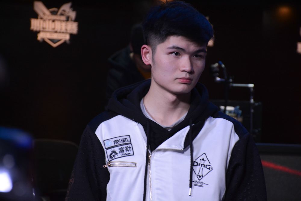 OMG赛后群访：LGD状态低迷是因为心态