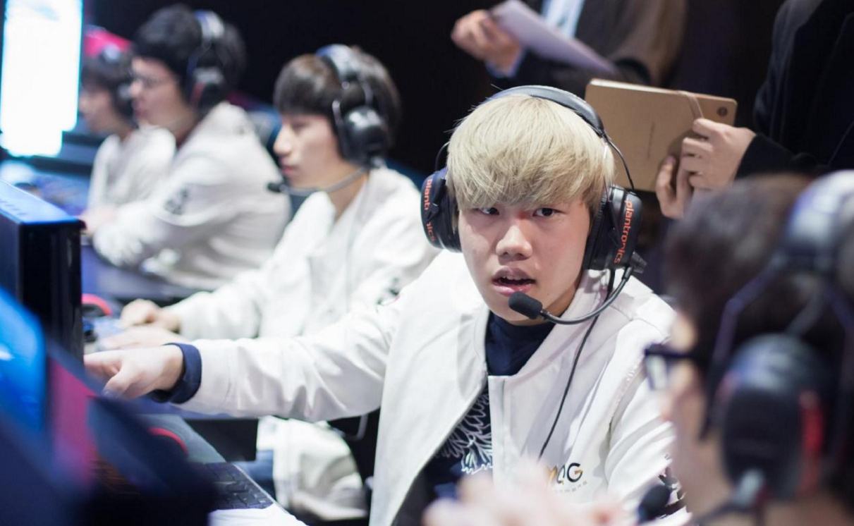 换个方式Carry队伍：致敬曾经的背锅侠们