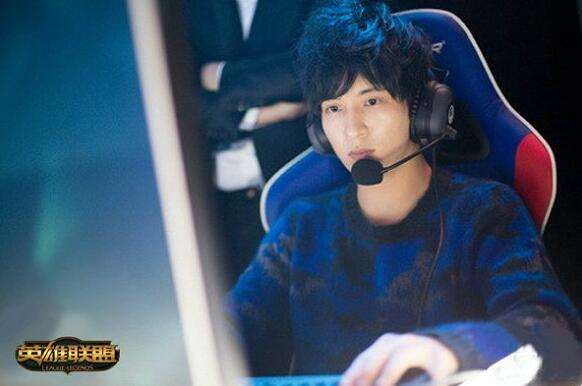 薛之谦居然也是撸迷 携手周董对抗幸运召唤师