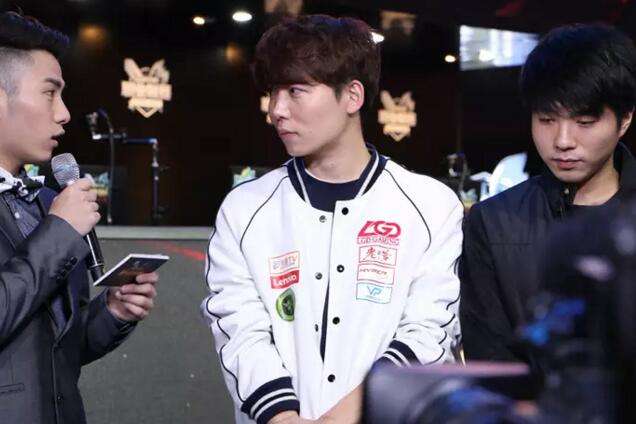 LGD专访:韦神自嘲带的天赋和技能太傻X