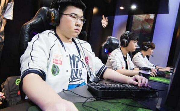 韦神再出奇招 盘点韦神的5大赛场黑科技