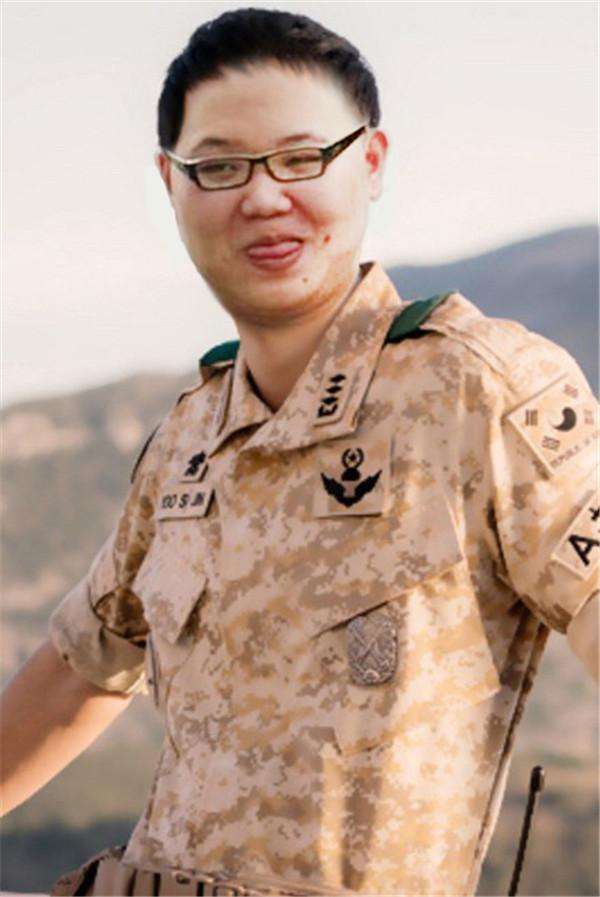 LOL男主播版《太阳的后裔》 这波你给几分