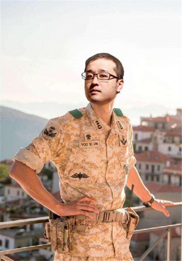 LOL男主播版《太阳的后裔》 这波你给几分