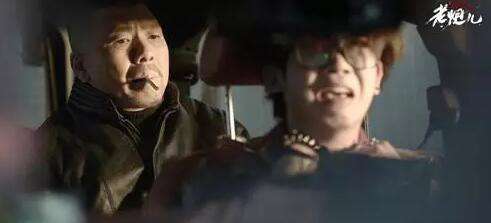 女生酒店遭拖拽 电竞名人提醒大家注意安全