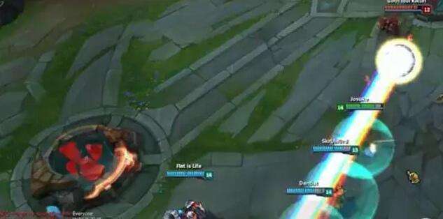 lol拉克丝无限大招BUG再现 无限火力1秒10大