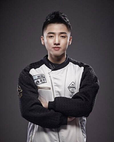 OMG新中单icon是谁 Icon谢天宇资料介绍_特玩网LOL英雄联盟专区