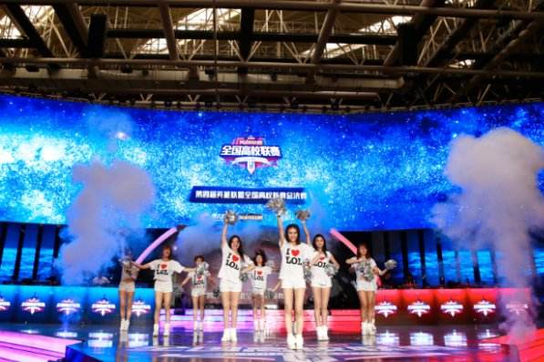 高校联赛震撼开幕 盘点首日看点七宗“最”