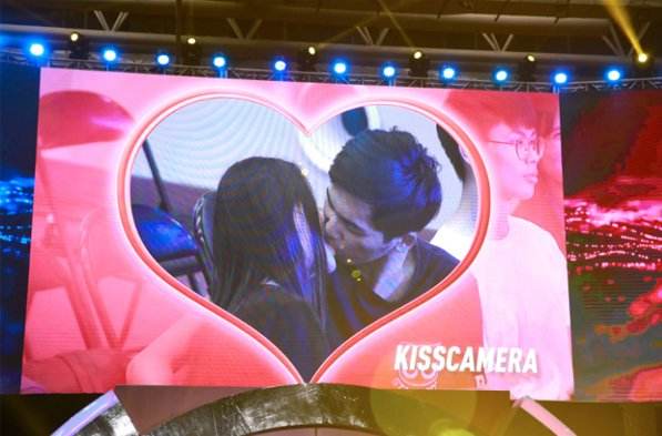 高校联赛震撼开幕 盘点首日看点七宗“最”