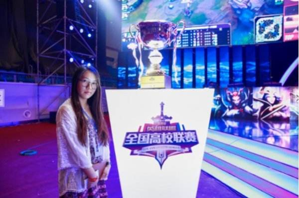 高校联赛震撼开幕 盘点首日看点七宗“最”