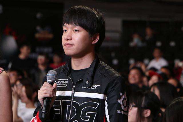 EDG赛后专访：被抢大龙失误很大 其他还好