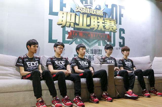 EDG赛后专访：被抢大龙失误很大 其他还好