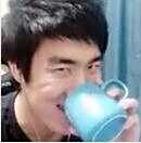 lol骚男直播喝水表情包 骚男直播歌单介绍