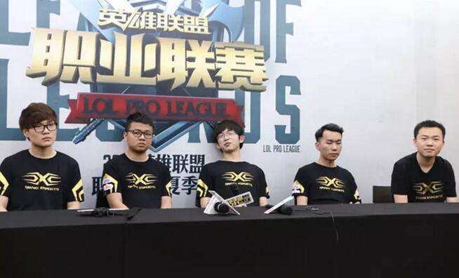 Snake赛后群访:sofm加入以后前面就把人打懵