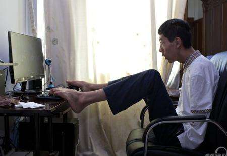 那些身残志坚的LOL玩家 断臂依然能打上钻石