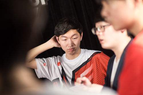 LPL前瞻:SS对话RNG 目光不能从野区离开
