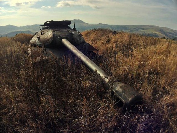 战争的凄美 遗落在世界各地的坦克残骸