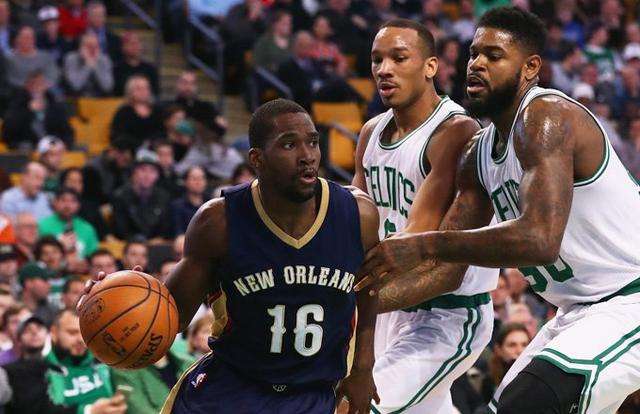 鹈鹕裁掉道格拉斯 流浪汉NBA生涯效力七队