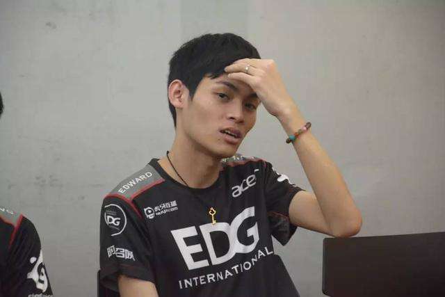 EDG群访:偷大龙时已经确定对手没有视野