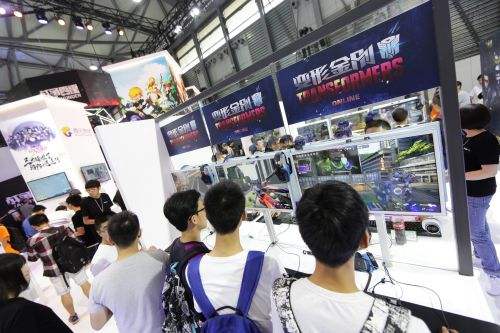 腾讯游戏携手孩之宝《变形金刚》端游全球首发