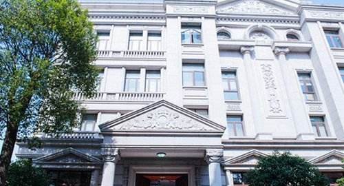 RNG基地水费一个月18万？ 洗澡狗直面水费18W视频