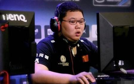 YM晋升LPL失败 PDD疑似不满队员抓下路
