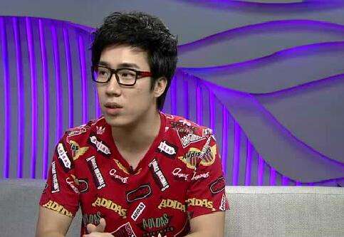 揭秘LOL主播骚男获得五杀后跳舞的背景音乐