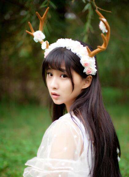 竞迹主持人小七个人资料 戚蓝尹居然是她？