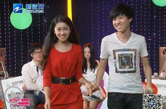 lol童话做客浙江卫视 霸哥solo风惨遭袭胸