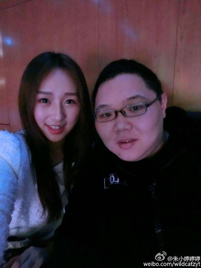 大有来头！LOL五周年明星对抗赛翻译妹子介绍