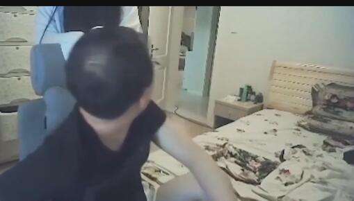 笑笑直播被女鬼吓视频 结果当场开撕