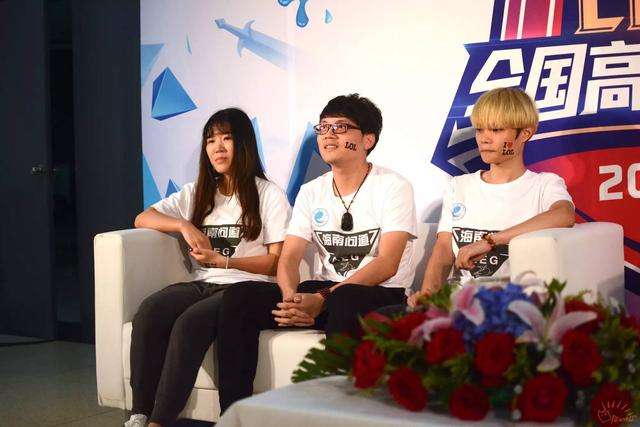 第五届高校联赛赛后访问:作为学生很开心