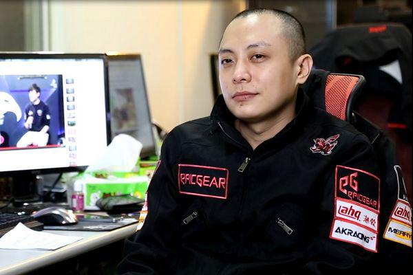 AHQ迎来新教练：前TPA选手NeXAbc宣布加入