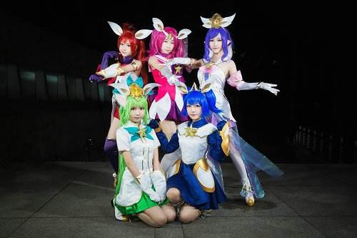 成功破除次元壁！LOL魔法少女宅舞华丽来袭