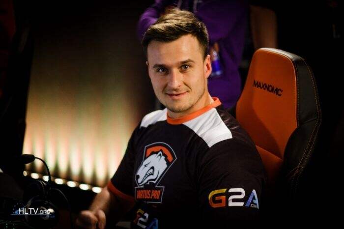 电竞奥斯卡pasha那些年我们跳过的天台