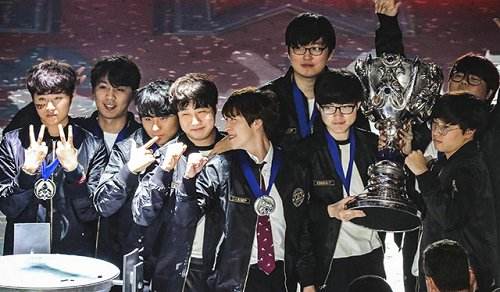 2016韩国电竞大奖出炉:SKT全员上榜得奖!