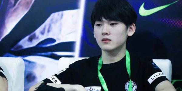 从路人王到击败UZI：大放异彩的赛场新星