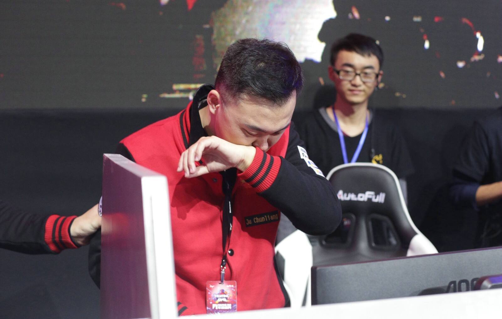 f1世界冠军鞠春良专访pkc最强还是红王爷