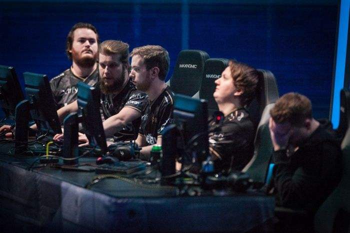 瑞典战队目前正因之前的major预选赛出局,而背负了首次不能在maj