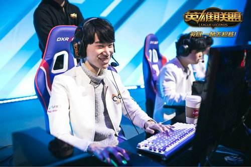 Clid盲僧一脚定乾坤 QG不败登顶