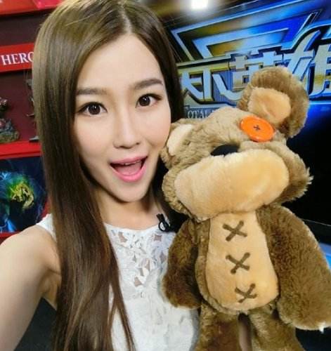 lol张漠寒是谁lpl女主持张漠寒个人资料照片
