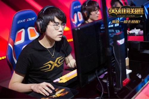 LPL全华班内战将起 姿态将再面老东家
