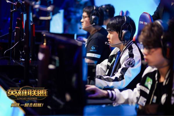 中韩顶尖中单对决 IM能否虎口拔牙主动出线？