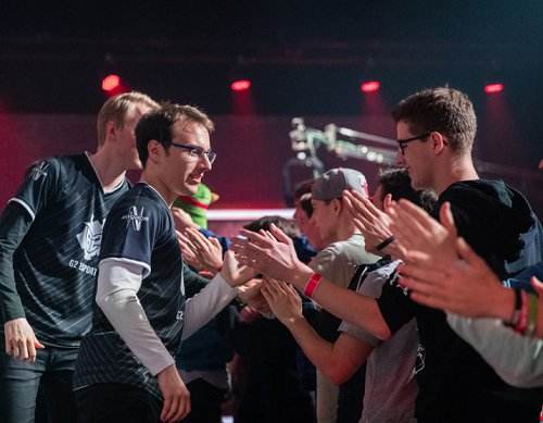 LCS半决赛综述：G2巩固王权，C9轻松横扫