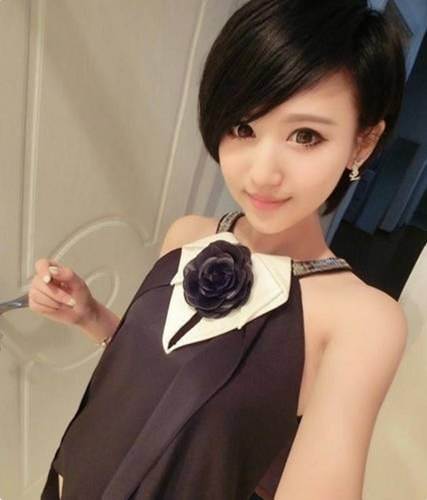 春心萌动360度无死角 美女侧颜福利来袭