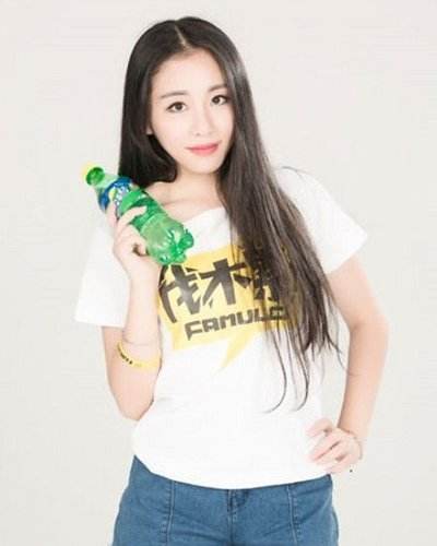 虎牙直播祝小月是代打吗 祝小月微博个人资料