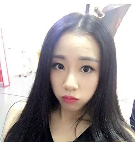 虎牙直播祝小月是代打吗 祝小月微博个人资料