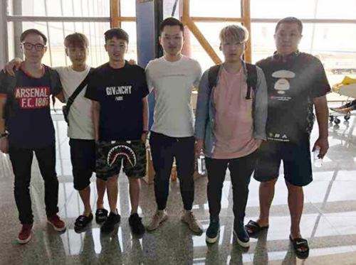 TyLoo贴纸之旅Day1 CSGO首战液体出路何在