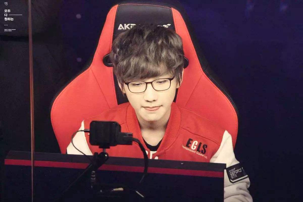 lol某战队助理爆料原skt成员小花生报价600w一年