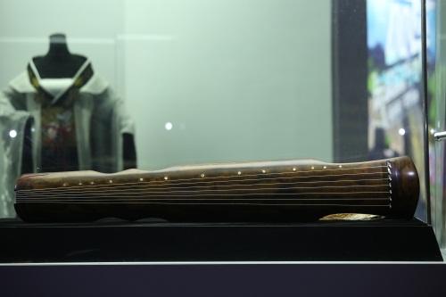 伏羲氏古琴 非物质文化遗产金陵派古琴传承人——桂世民老师亲手刻字